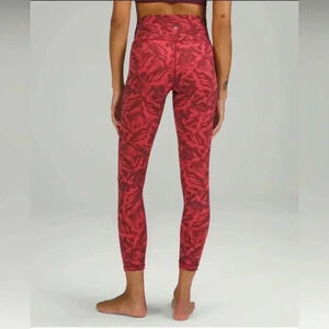 Lululemon Wunder Under High-Rise‎ Tight 25" Luxtreme size 6